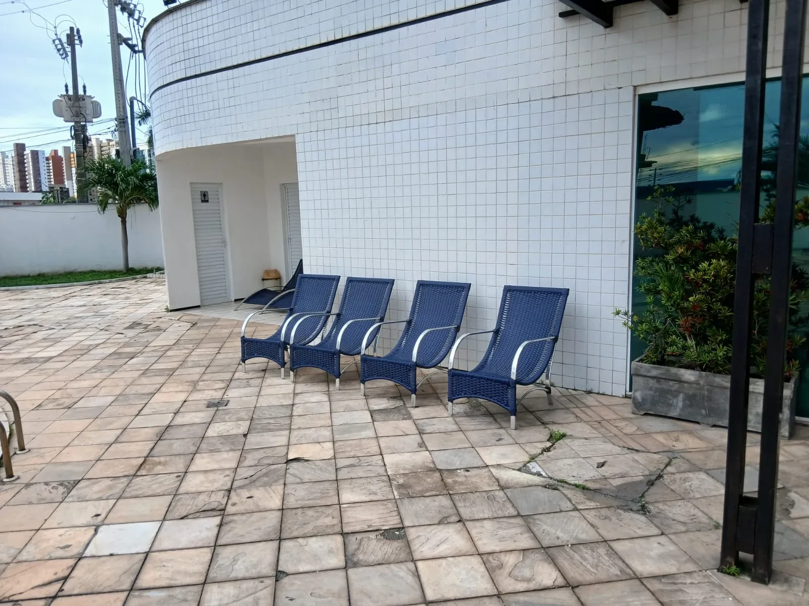 Imagem Flat com 1 Quarto para Alugar, 45 m² em Renascença - São Luís