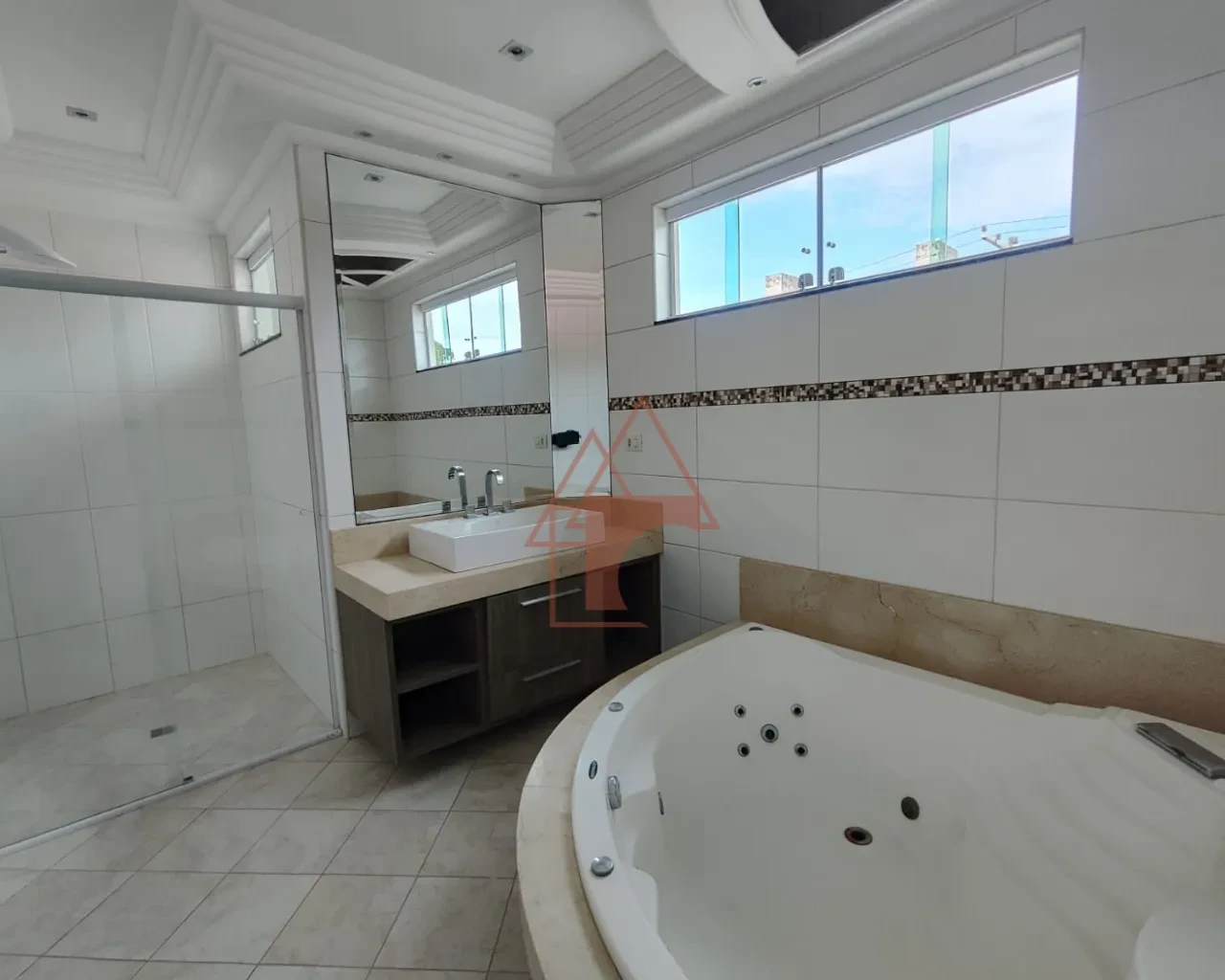 Imagem Sobrado com 3 Quartos à Venda, 247 m² em Parque São Luis - Cubatão