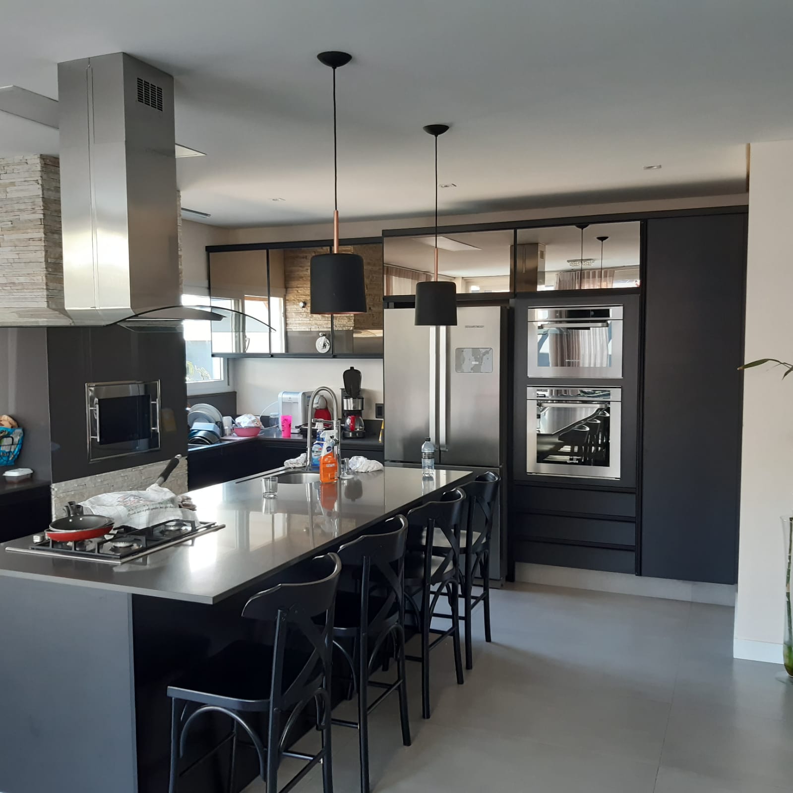 Foto do imóvel: Sobrado à Venda, 300 m² em Floresta - Joinville