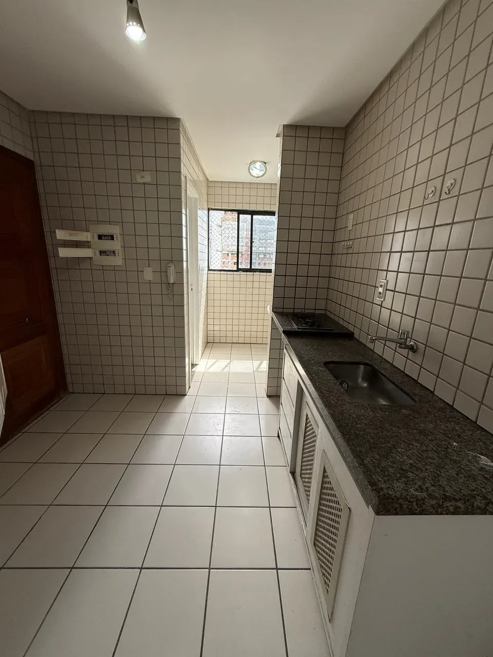 Imagem Apartamento com 2 Quartos à Venda, 76 m² em Torre - Recife