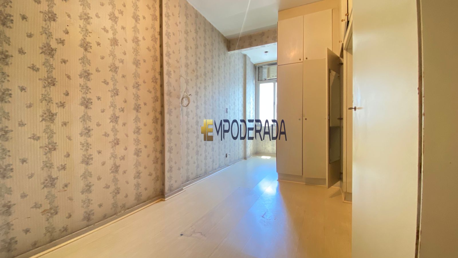 Imagem Apartamento com 2 Quartos à Venda, 70 m² em Copacabana - Rio de Janeiro