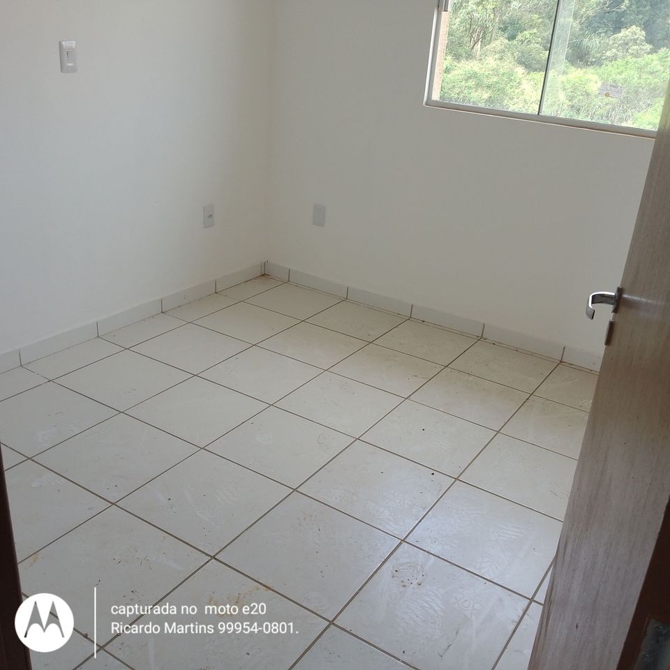 Imagem Casa com 2 Quartos à Venda, 60 m² em Demboski - Criciúma
