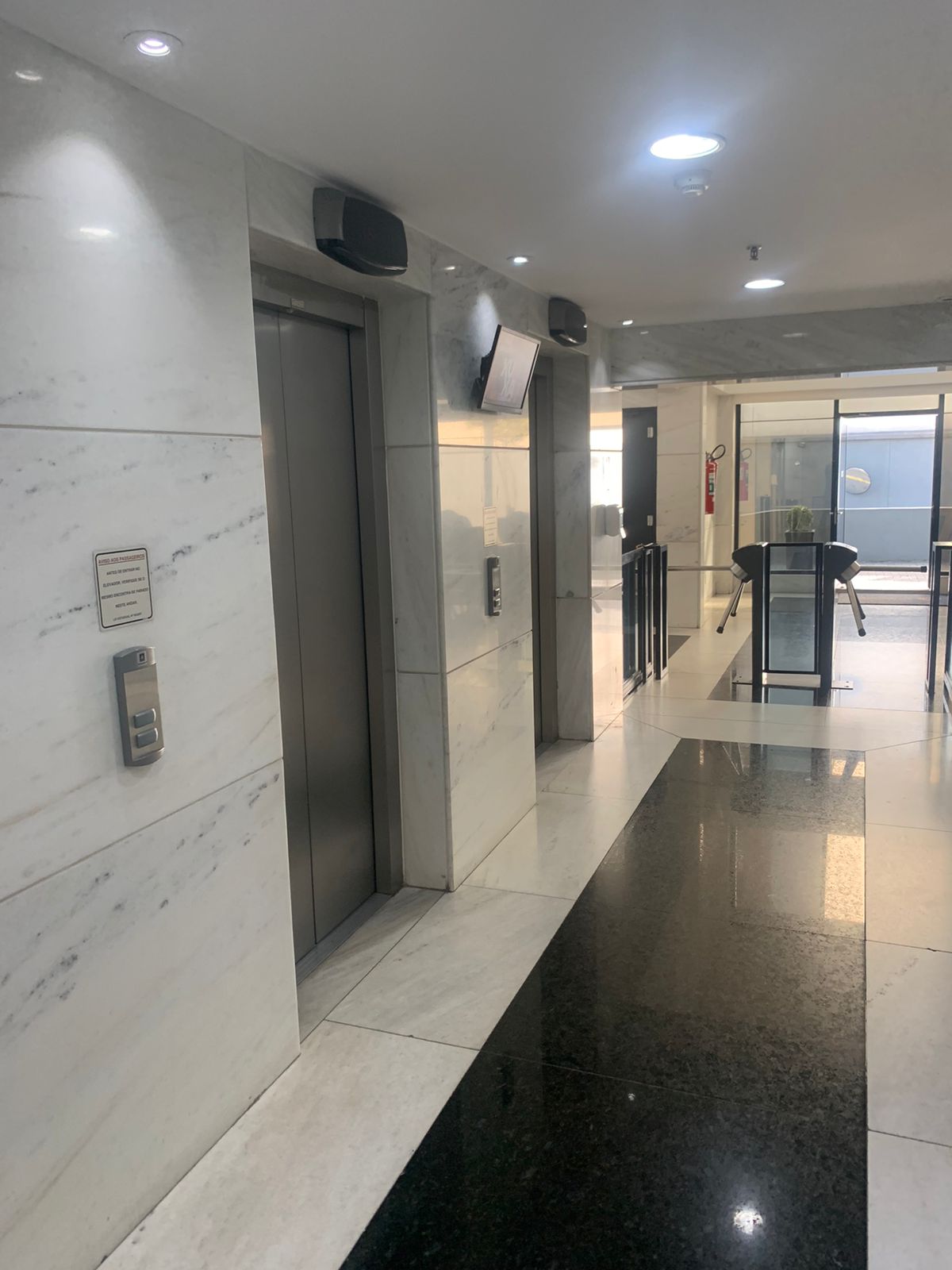 Imagem Sala Comercial para Alugar, 103 m²em Vila Mariana - São Paulo