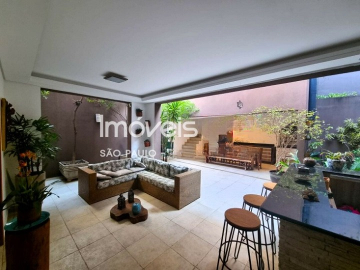 Casa de Vila com 3 Quartos à Venda ou Temporada, 269 m²em Vila Mariana - São Paulo