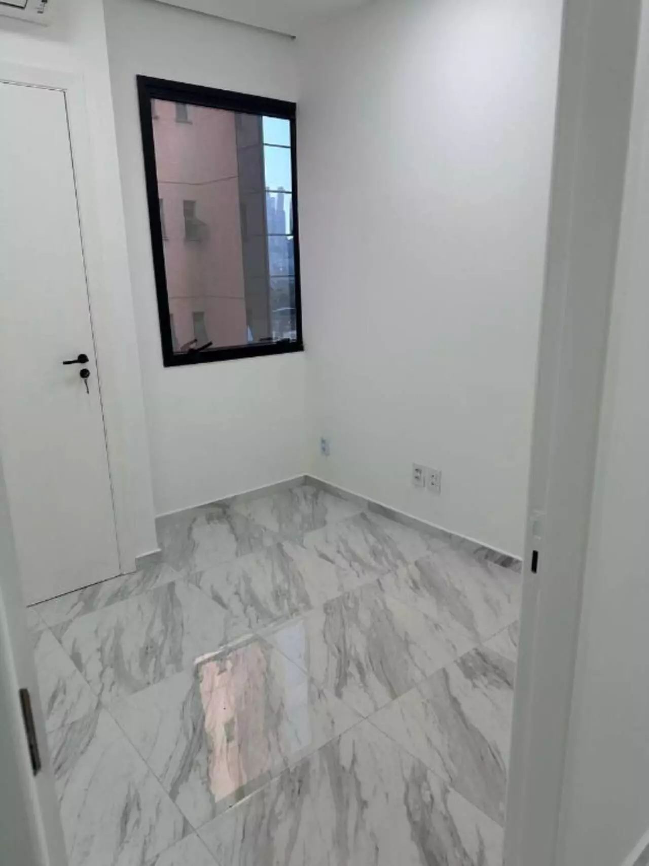 Imagem Sala Comercial à Venda ou Locação, 74 m² em Vila Olímpia - São Paulo