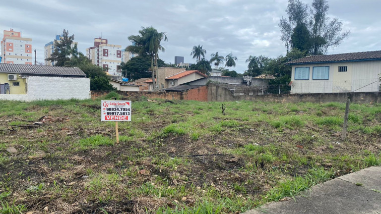 Terreno à Venda, 750 m² em Santa Augusta - Criciúma