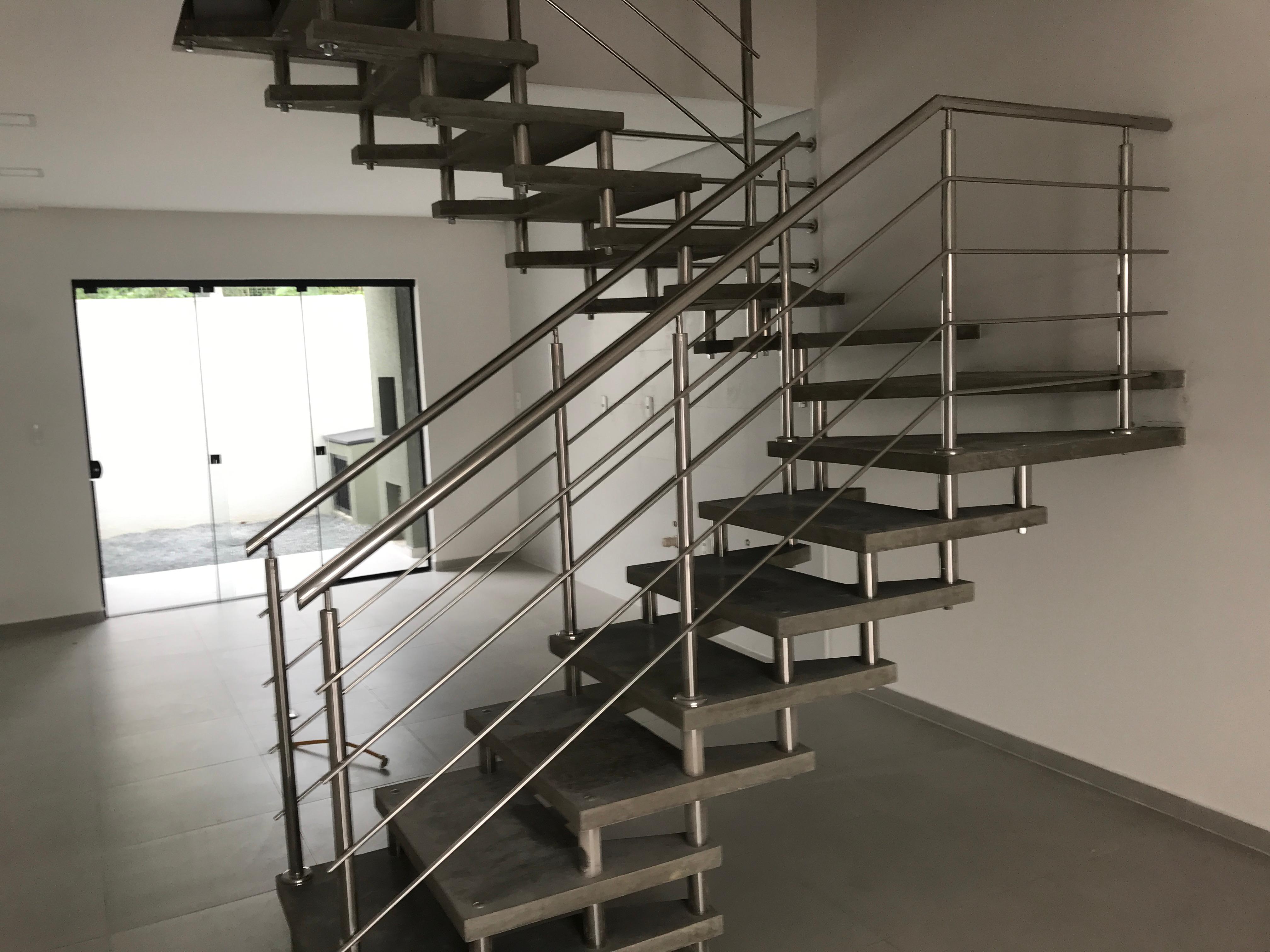 Foto do imóvel: Sobrado com 2 Quartos à Venda, 110 m² em Floresta - Joinville