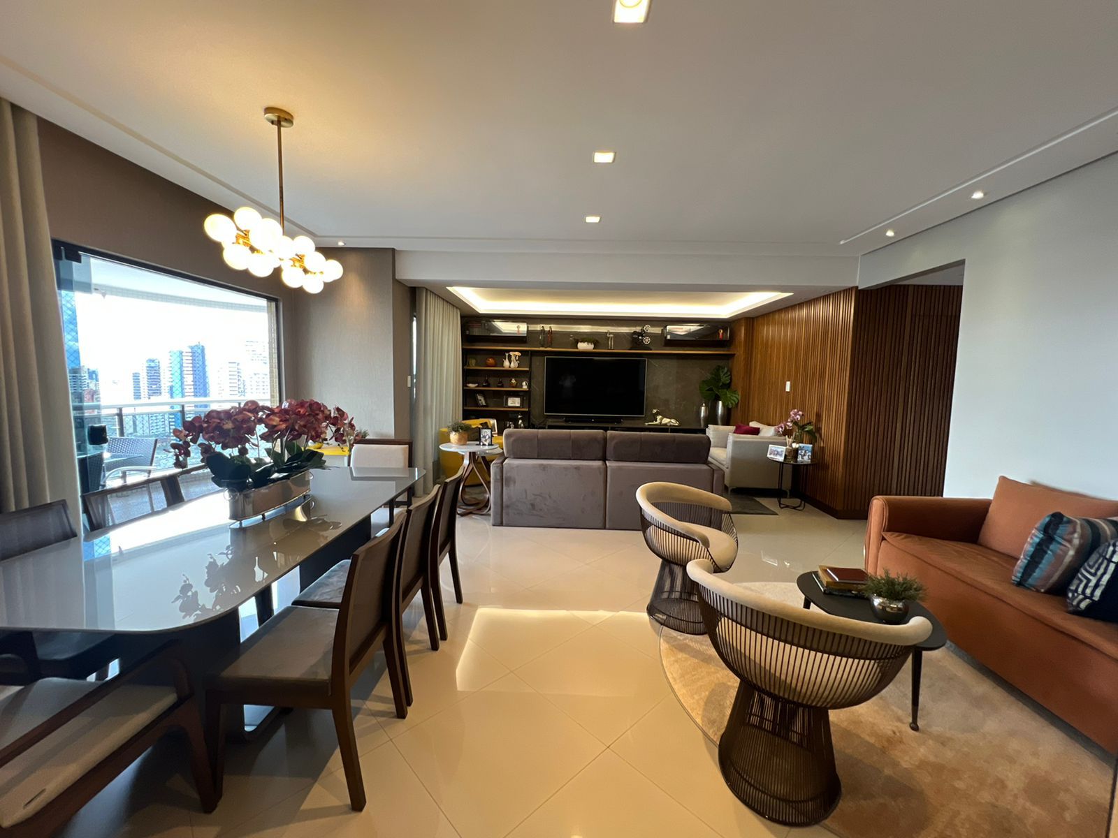 Imagem Apartamento com 1 Quarto à Venda, 185 m²em Umarizal - Belém