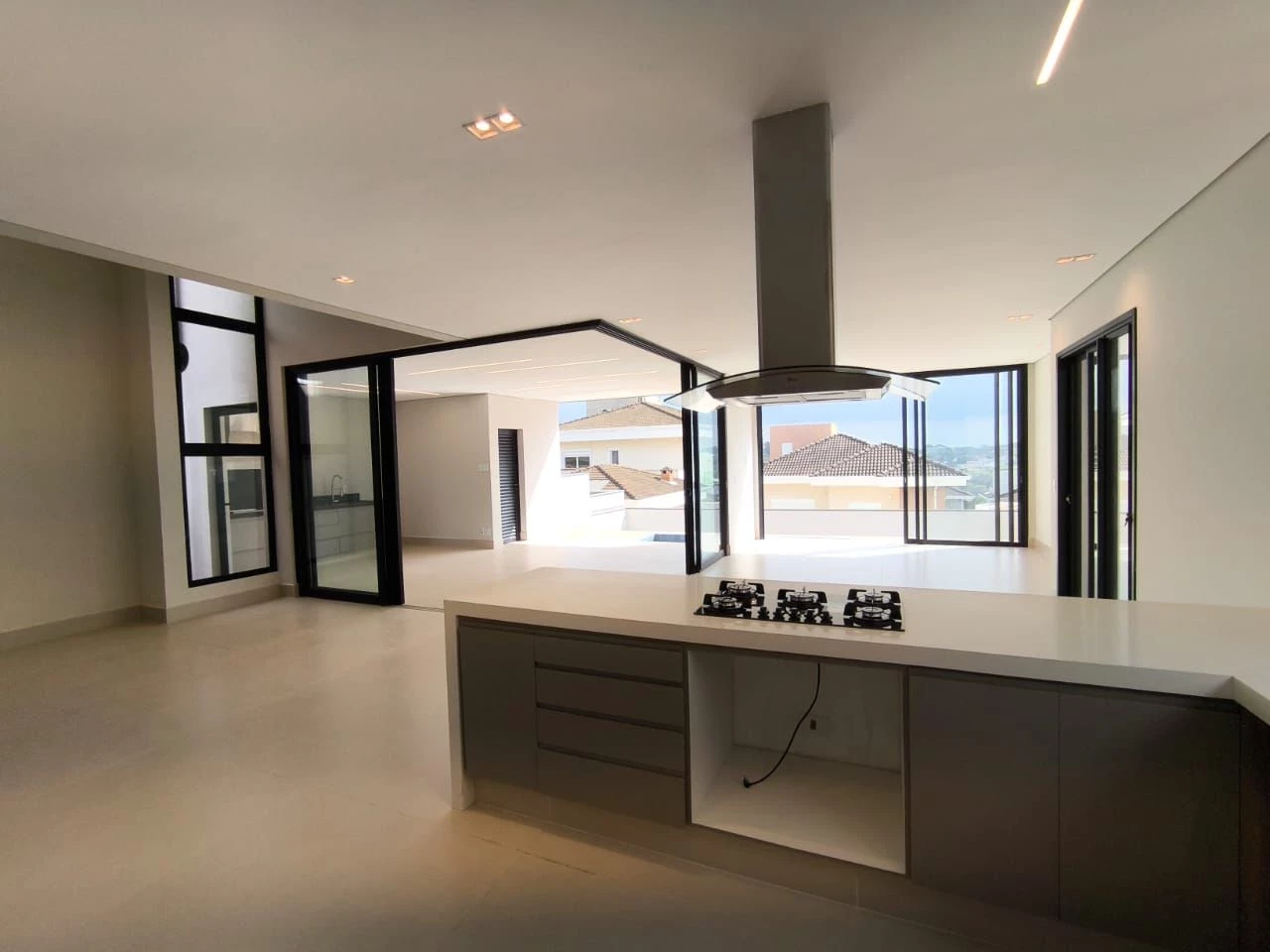 Foto do imóvel: Sobrado com 3 Quartos à Venda, 31.900 m² em Nações - Valinhos