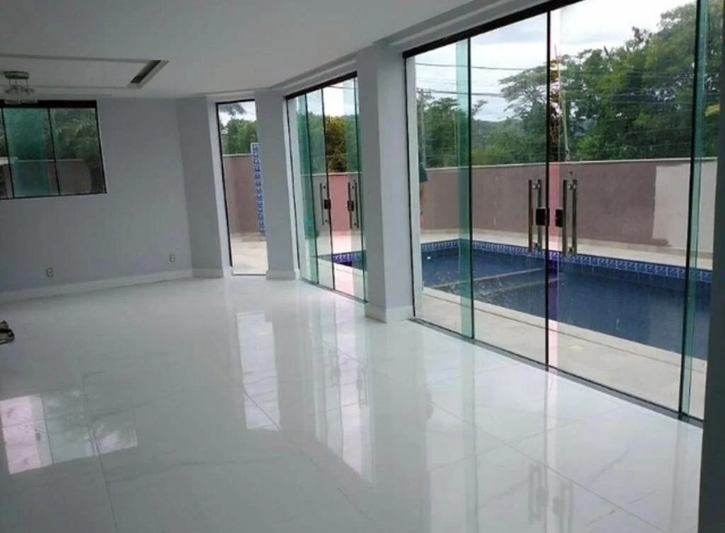 Imagem Casa com 4 Quartos à Venda, 683 m²em Camboinhas - Niterói