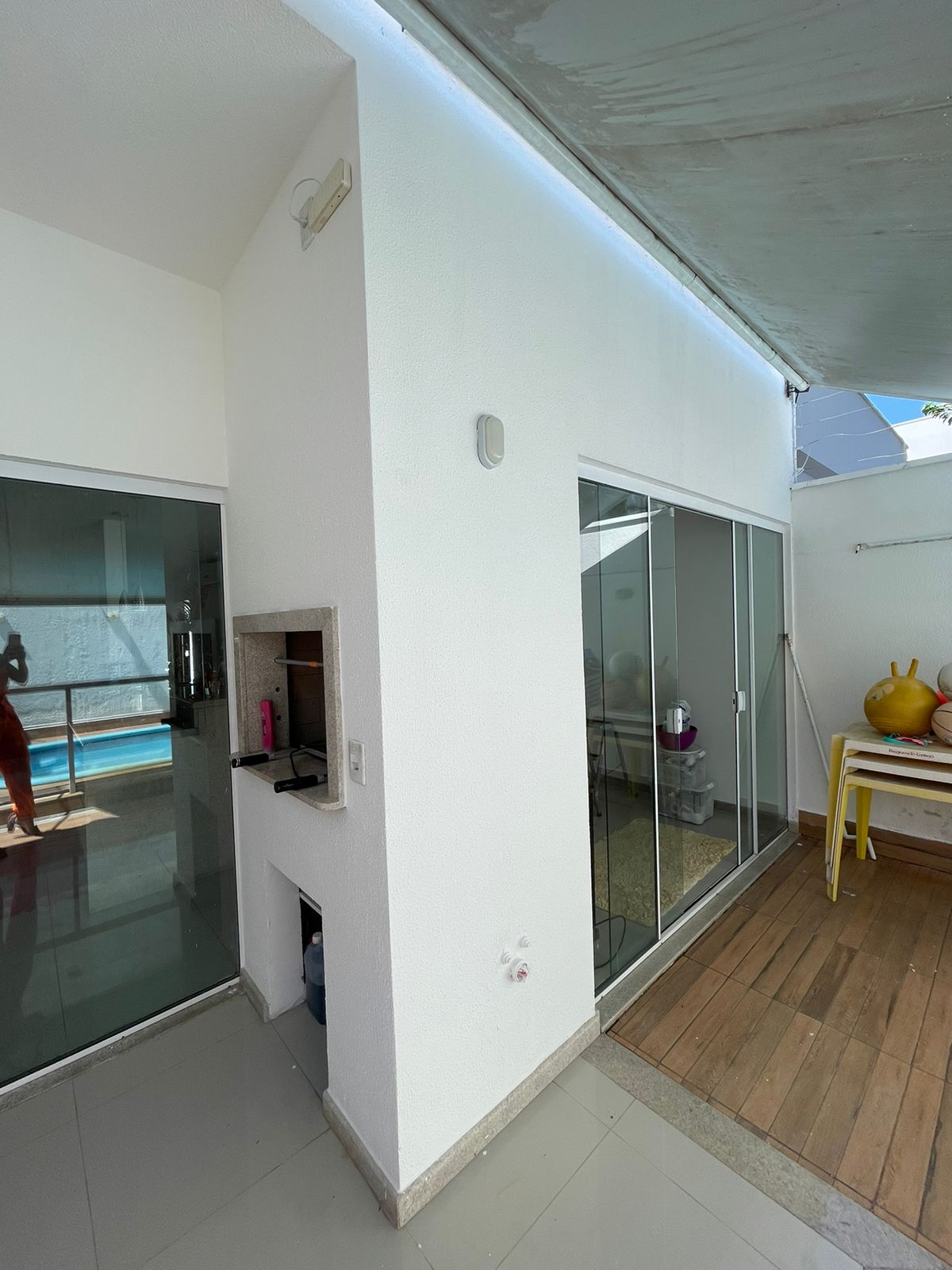 Imagem Casa com 3 Quartos à Venda ou Temporada, 202 m²em Praia dos Amores - Balneário Camboriú