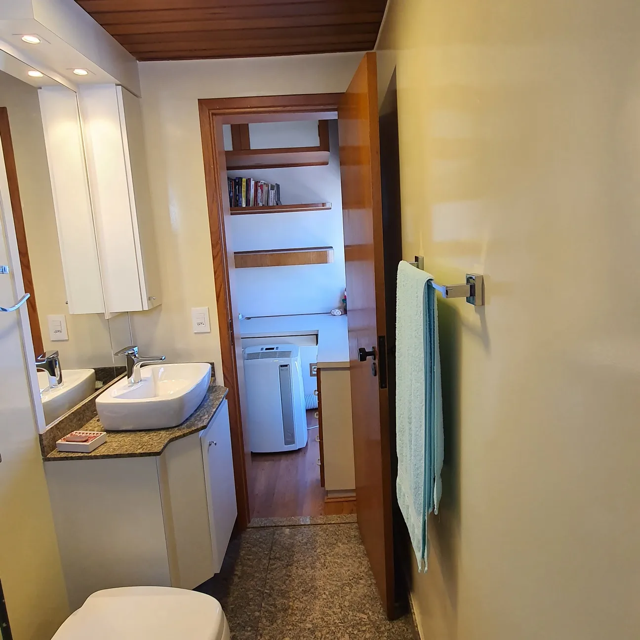 Imagem Apartamento com 4 Quartos à Venda, 156 m²em Vila Nova Conceição - São Paulo