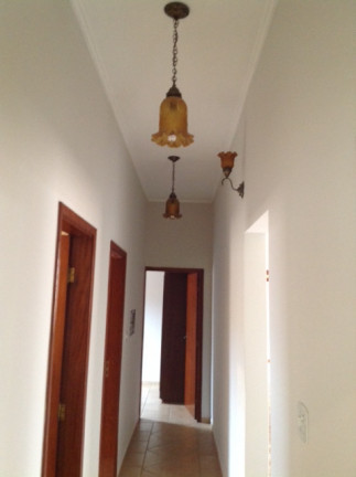 Casa com 5 Quartos à Venda, 239 m² em Vila Camargo - Bauru