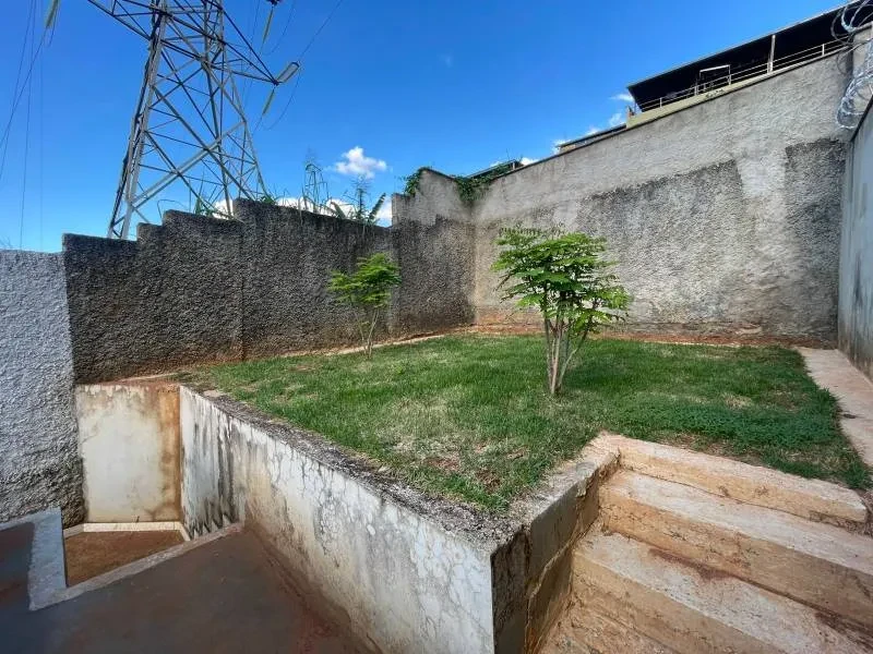 Imagem Casa com 3 Quartos à Venda, 200 m² em Santa Efigênia - Belo Horizonte