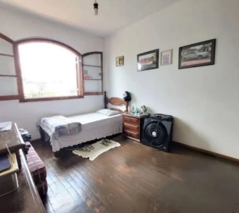 Imagem Casa com 4 Quartos à Venda, 298 m² em Lagoinha - Belo Horizonte