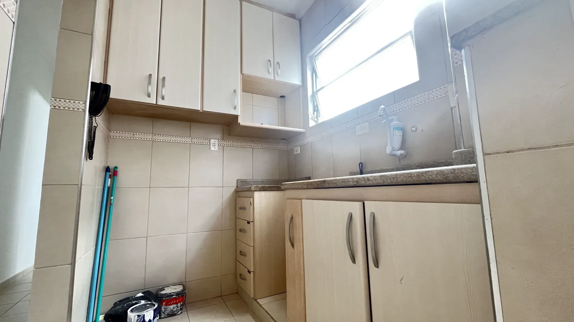 Imagem Apartamento com 1 Quarto à Venda ou Locação, 48 m² em Gonzaga - Santos