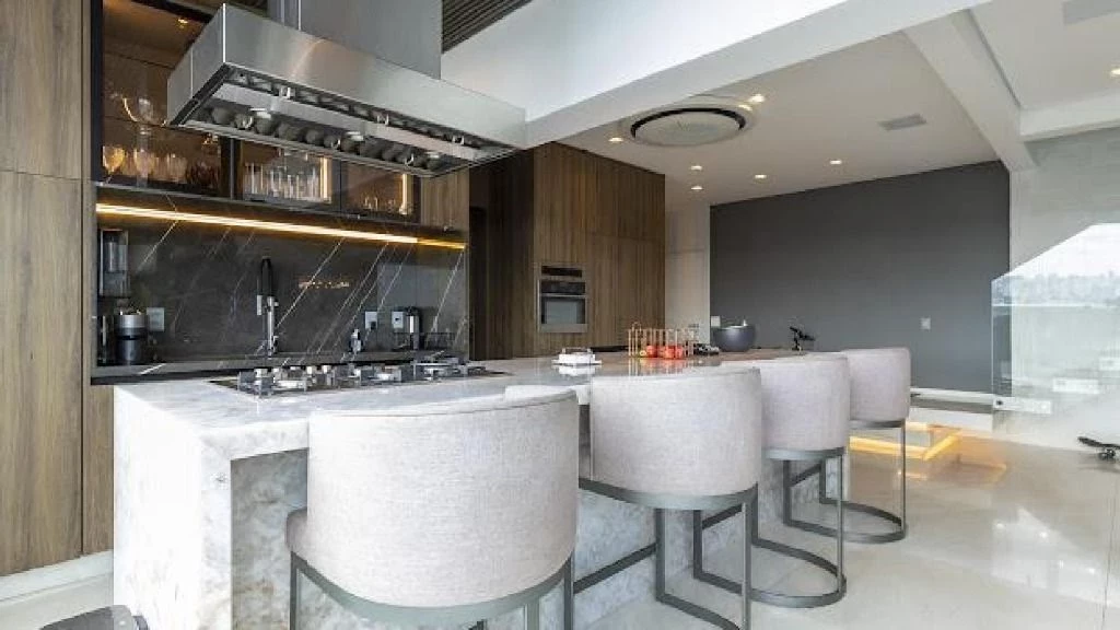 Foto do imóvel: Cobertura com 2 Quartos à Venda, 225 m² em Vila Nova Conceição - São Paulo