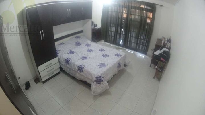 Imagem Casa com 4 Quartos à Venda, 135 m² em Jardim Três Marias - Taboão Da Serra