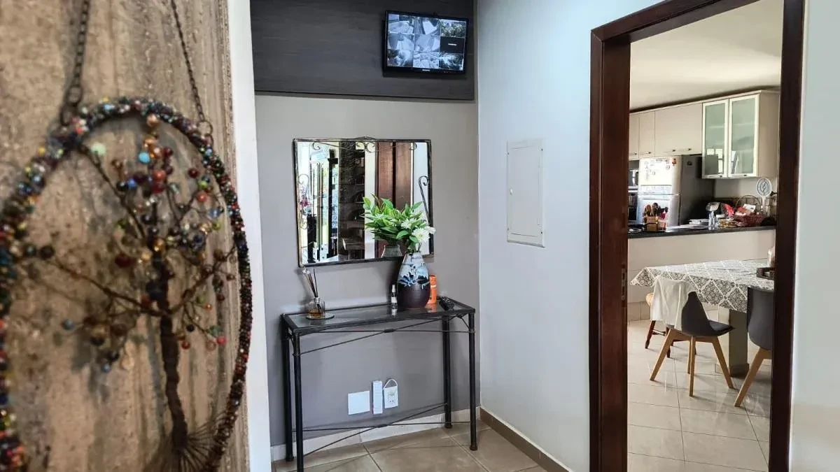 Imagem Casa com 4 Quartos à Venda, 420 m² em Chácaras Ana Lúcia - Embu das Artes