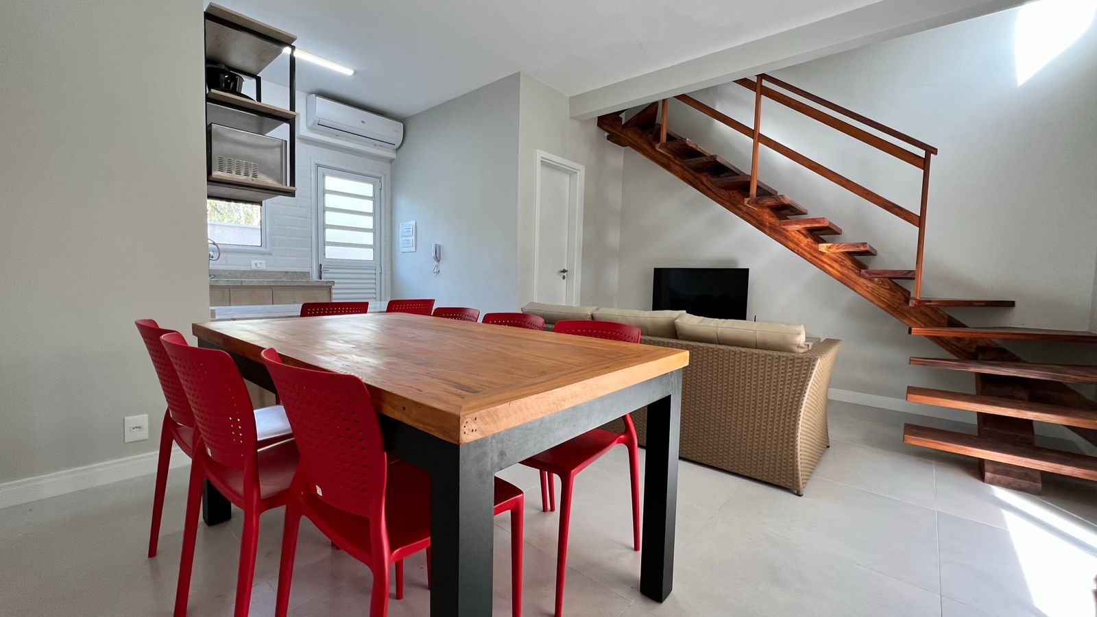 Casa de Condomínio com 2 Quartos para Alugar, 81 m²em São Lourenço - Bertioga
