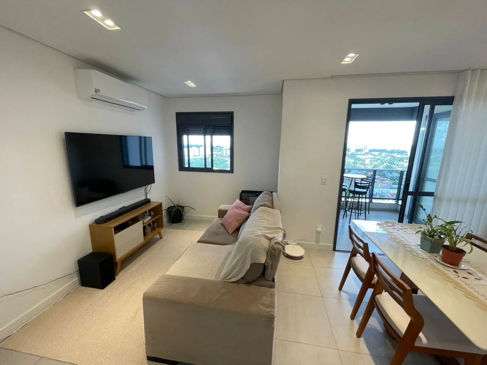 Imagem Apartamento com 2 Quartos para Alugar, 77 m² em Despraiado - Cuiabá