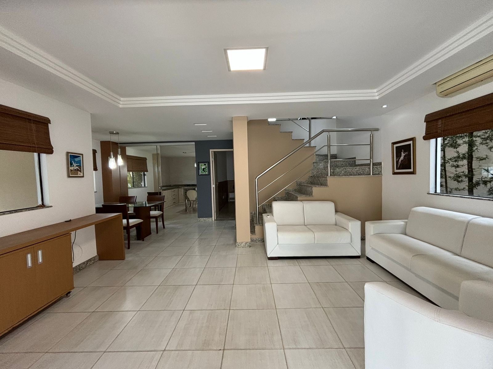 Imagem Casa com 3 Quartos para Alugar, 170 m²em Buraquinho - Lauro de Freitas