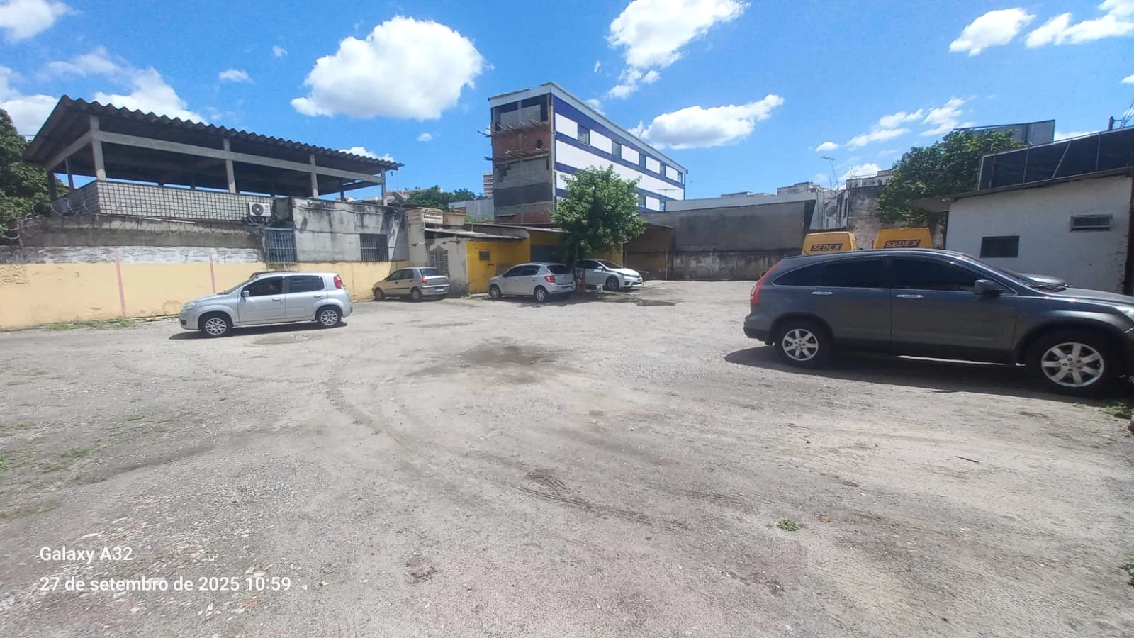 Terreno à Venda, 700 m² em Alcântara - São Gonçalo