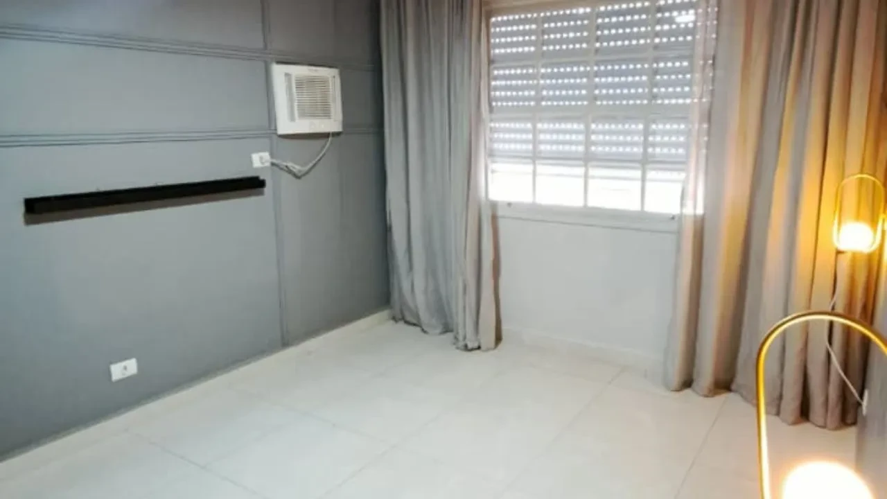 Imagem Apartamento com 3 Quartos para Alugar, 120 m² em Gonzaga - Santos