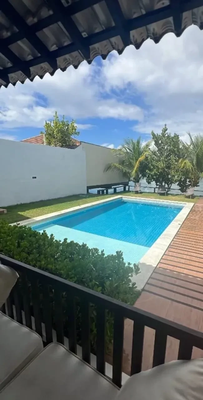 Imagem Casa com 5 Quartos para Alugar, 650 m² em Camela - Ipojuca