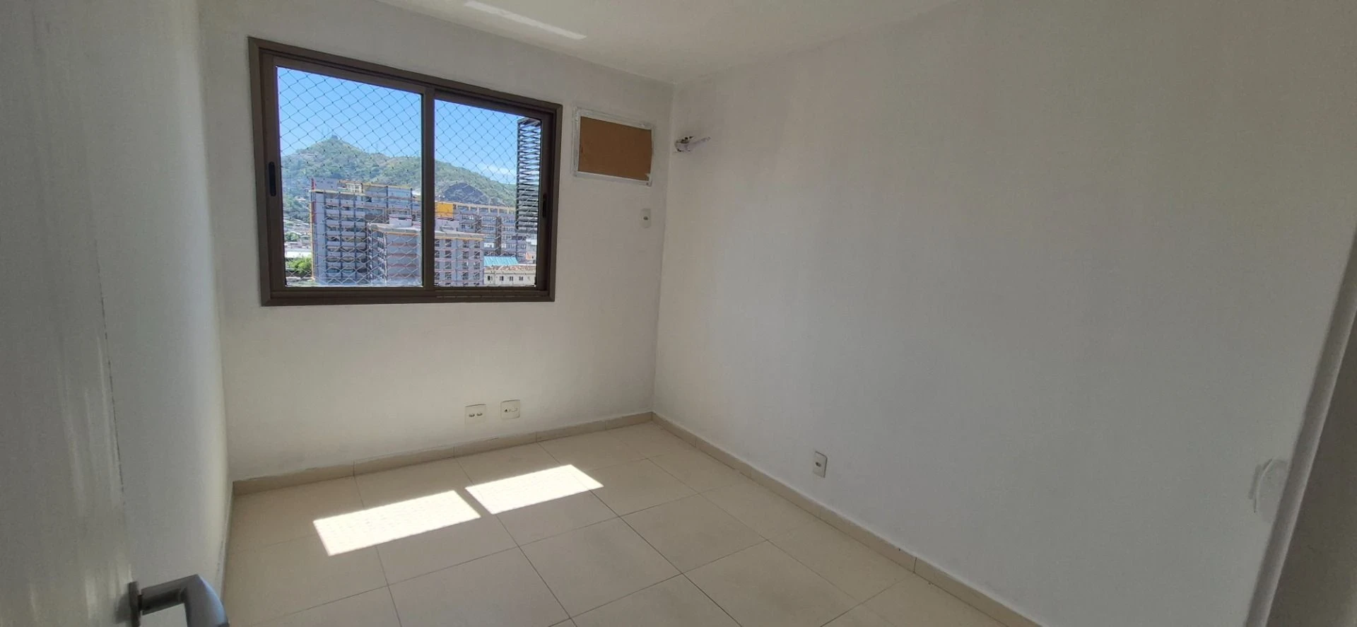 Imagem Apartamento com 2 Quartos à Venda, 75 m² em Centro - Niterói