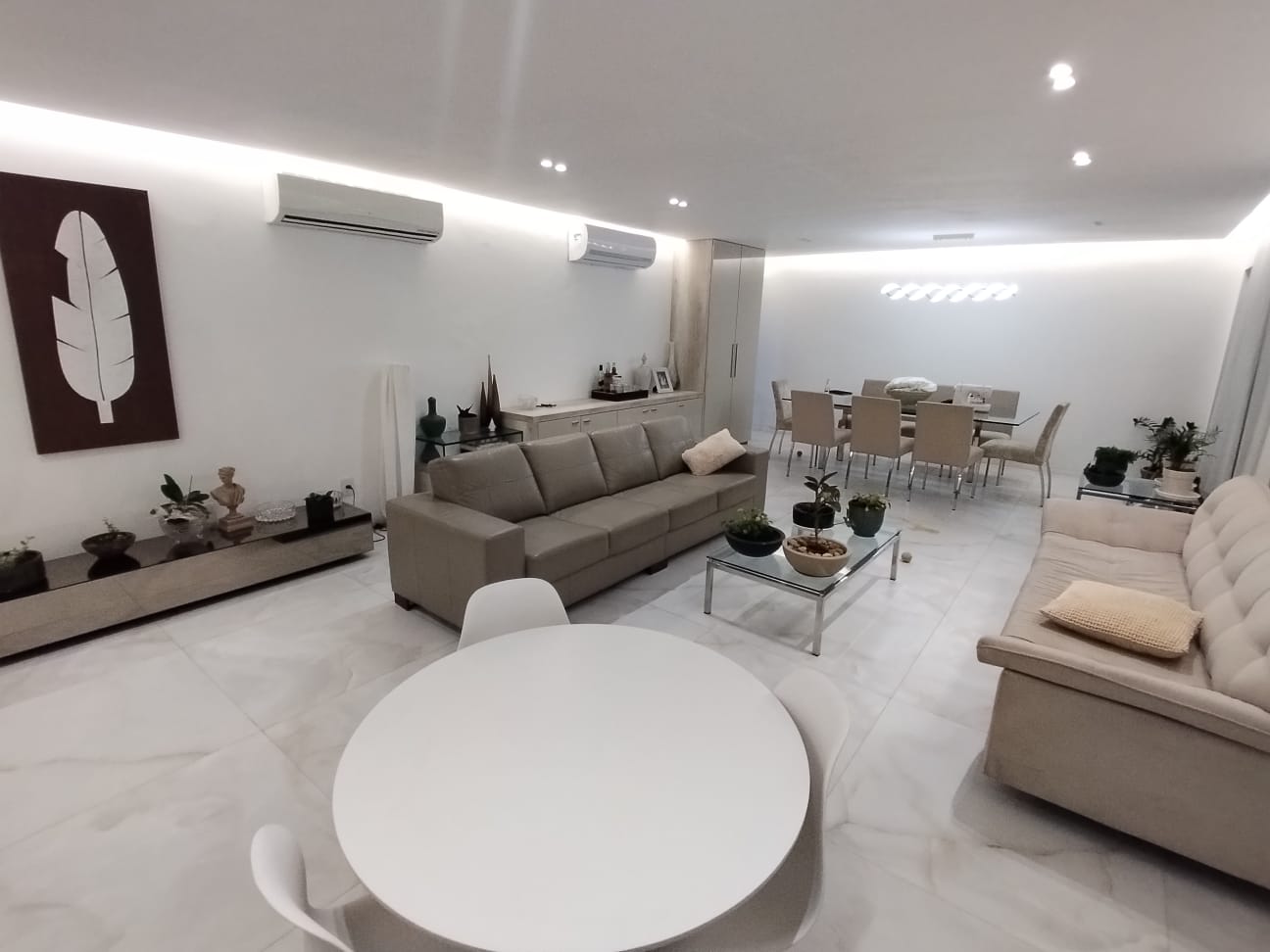 Imagem Apartamento com 4 Quartos à Venda, 198 m² em Aflitos - Recife