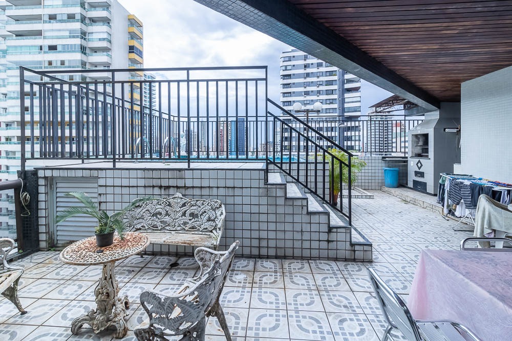 Imagem Apartamento com 4 Quartos à Venda, 400 m²em Umarizal - Belém