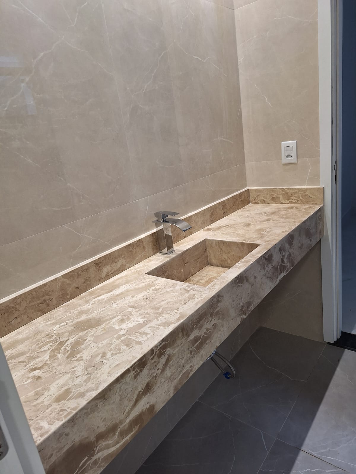 Imagem Casa de Condomínio com 3 Quartos à Venda, 160 m²em Quarenta Horas (Coqueiro) - Ananindeua