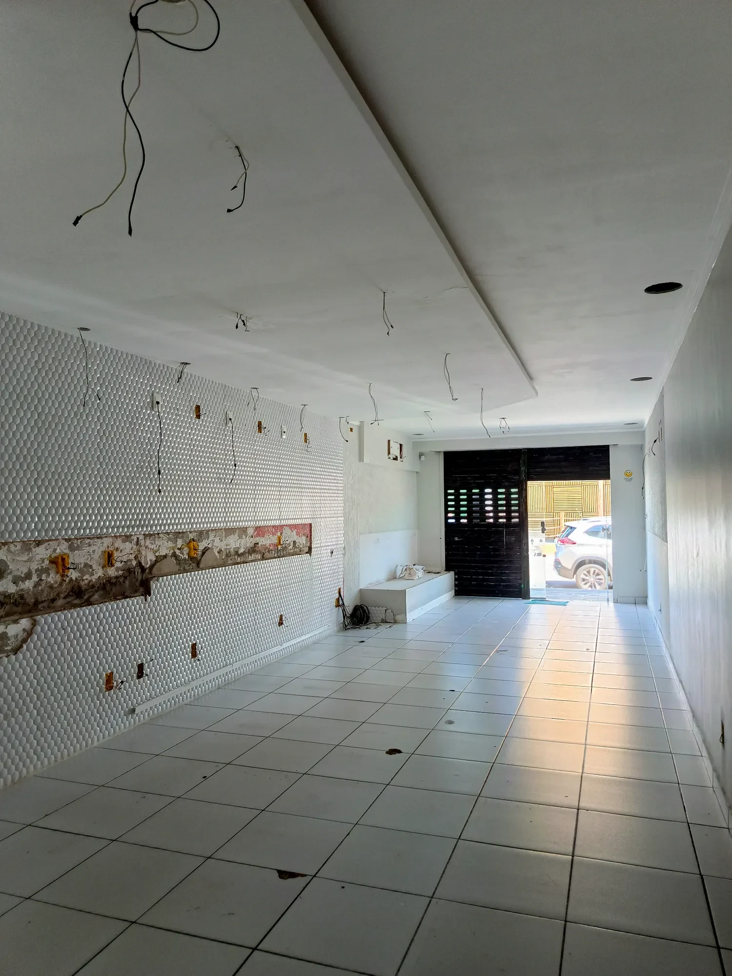 Imagem Loja para Alugar, 43 m² em Ponta Negra - Natal
