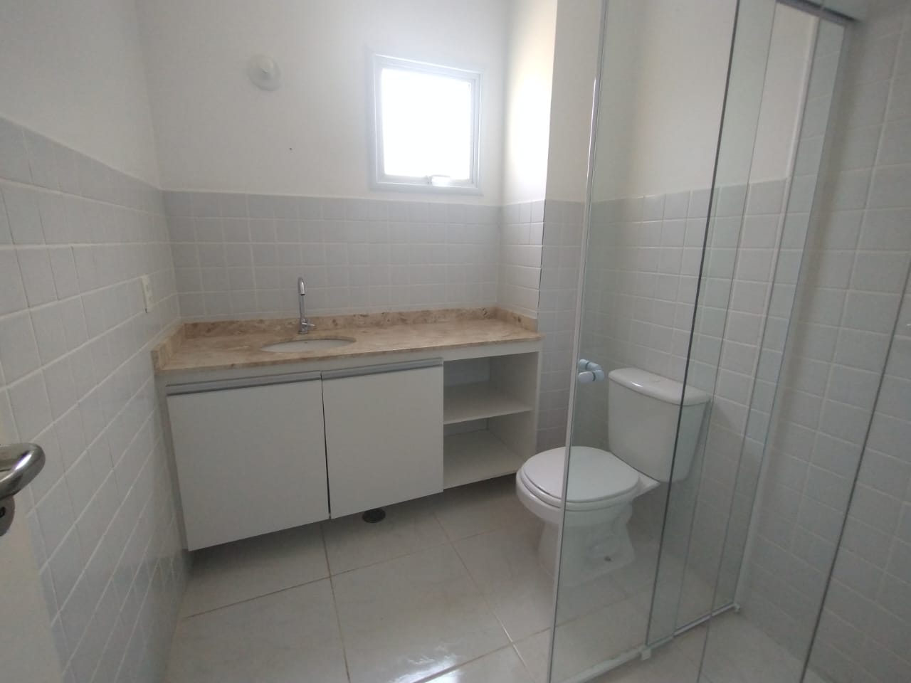 Imagem Casa de Condomínio com 3 Quartos para Alugar, 105 m²em Paisagem Renoir - Cotia