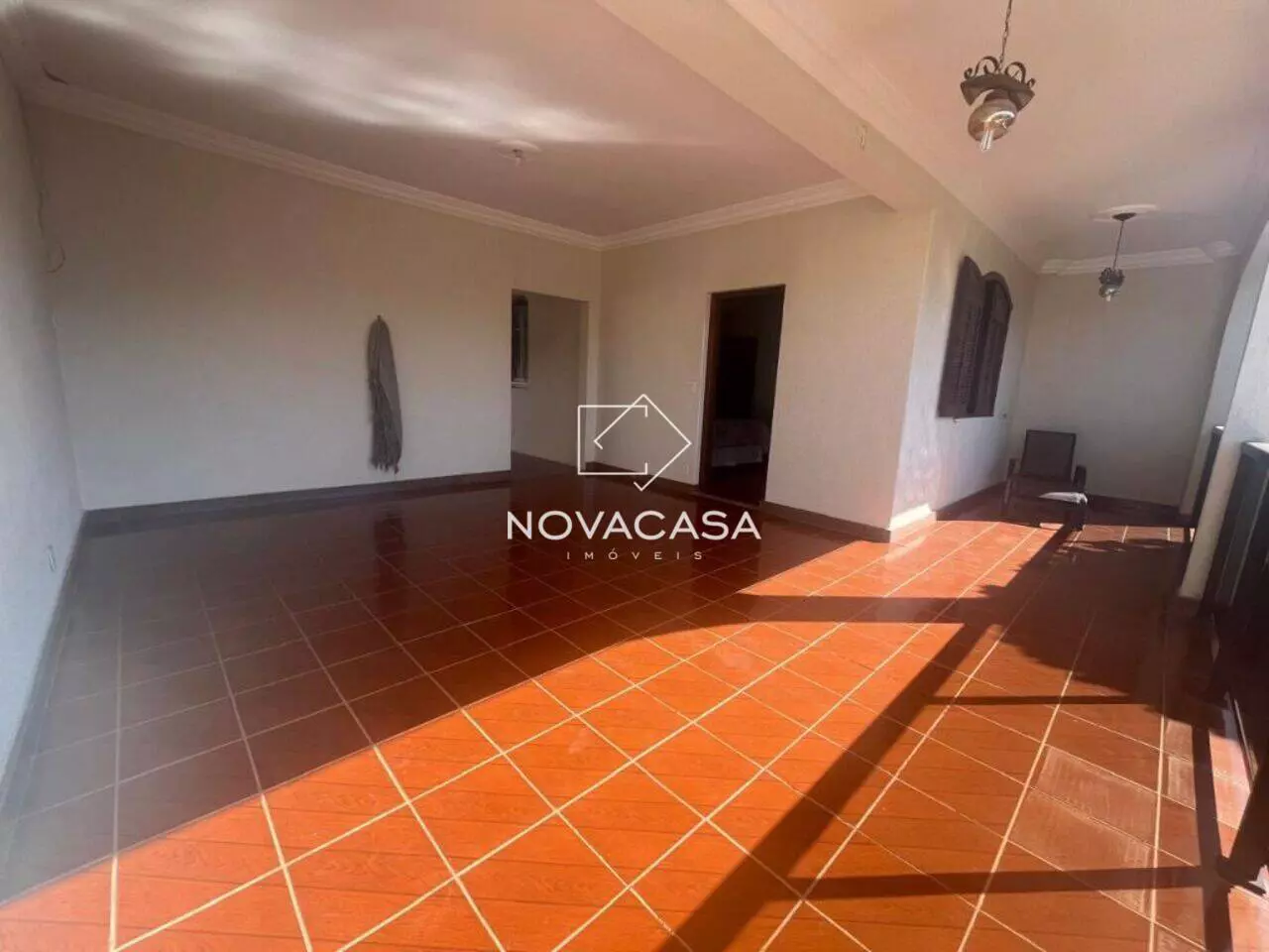 Foto do imóvel: Casa com 4 Quartos à Venda, 380 m² em Santa Mônica - Belo Horizonte