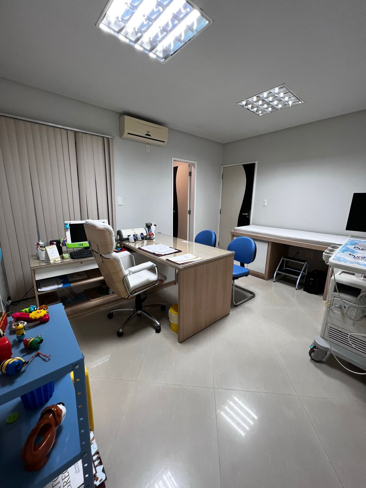 Imagem Consultório para Alugar, 460 m²em Umarizal - Belém