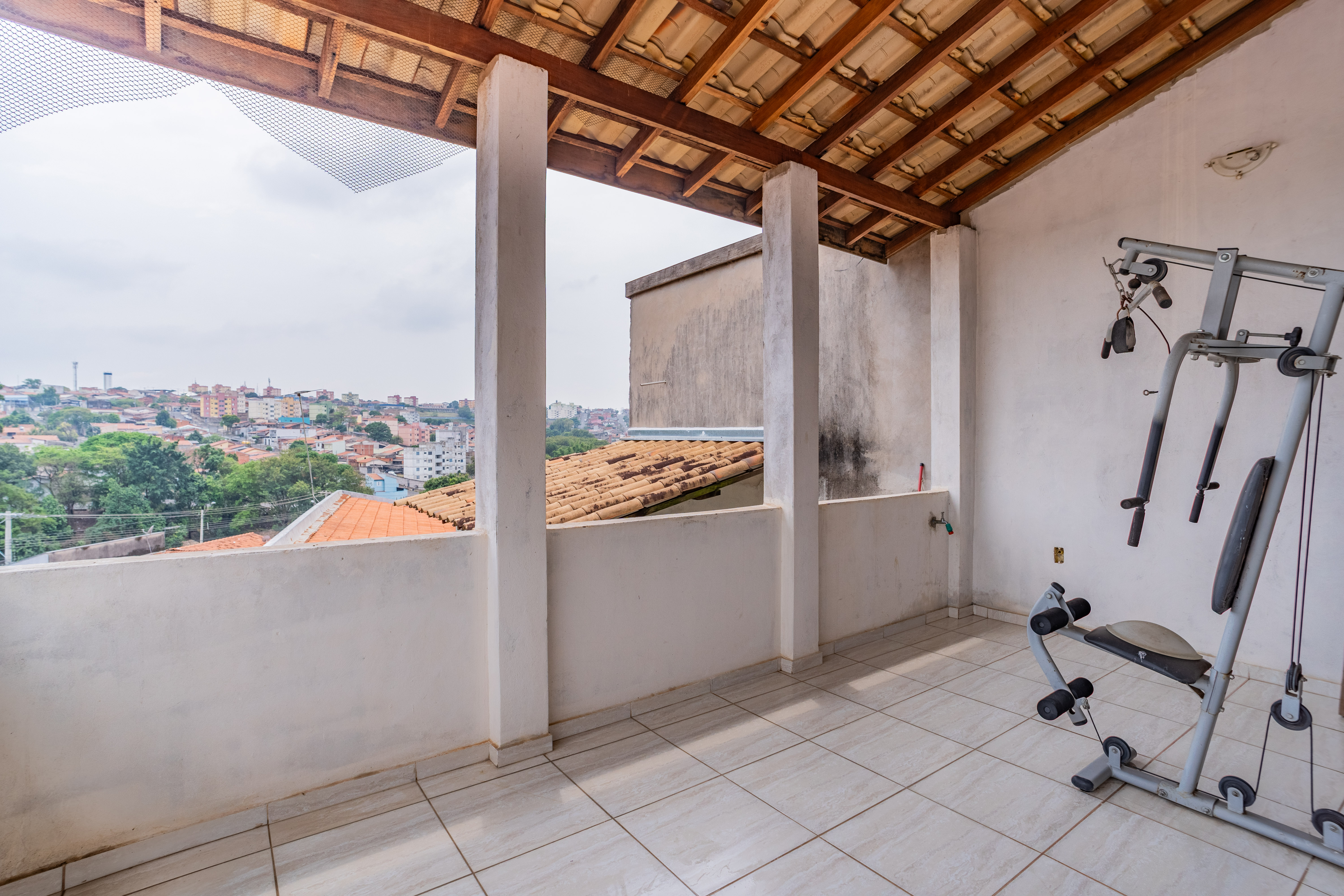 Imagem Sobrado com 3 Quartos à Venda, 398 m² em Jardim Aeronave de Viracopos - Campinas