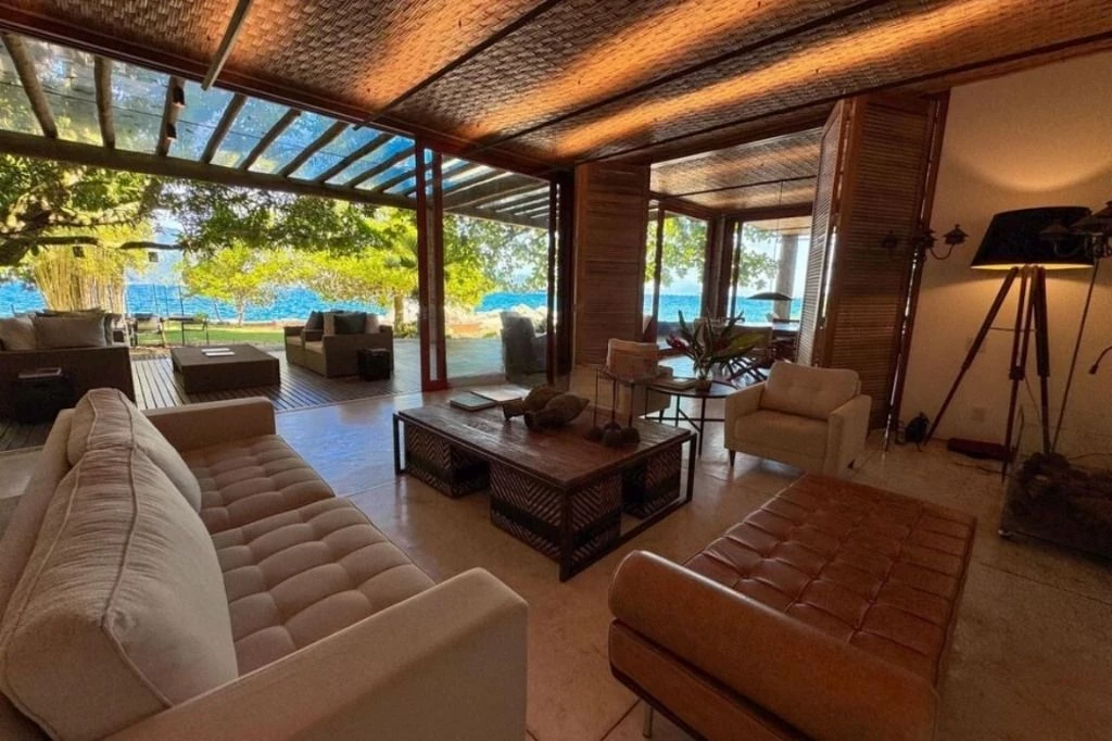 Foto do imóvel: Casa com 8 Quartos à Venda, 84.000 m² em Portogalo - Angra dos Reis