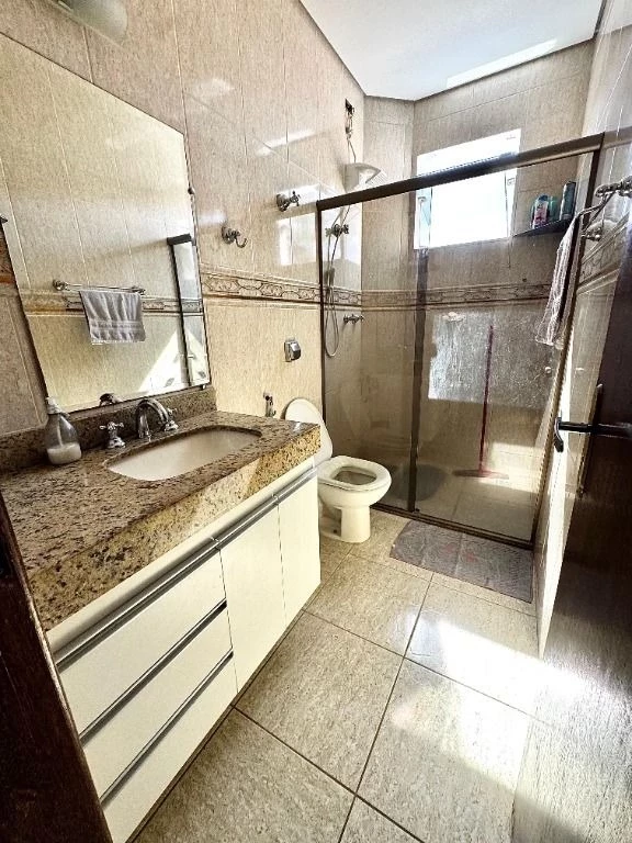 Imagem Casa com 4 Quartos à Venda, 375 m² em Parque Xangri-Lá - Contagem