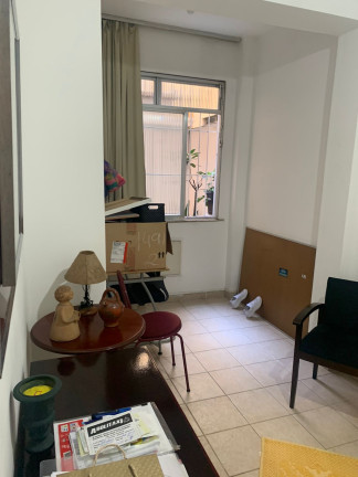 Imagem Apartamento com 2 Quartos à Venda, 75 m² em Copacabana - Rio de Janeiro
