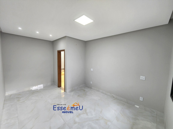 Imagem Casa de Condomínio com 3 Quartos à Venda, 180 m² em Jardins Madri - Goiânia