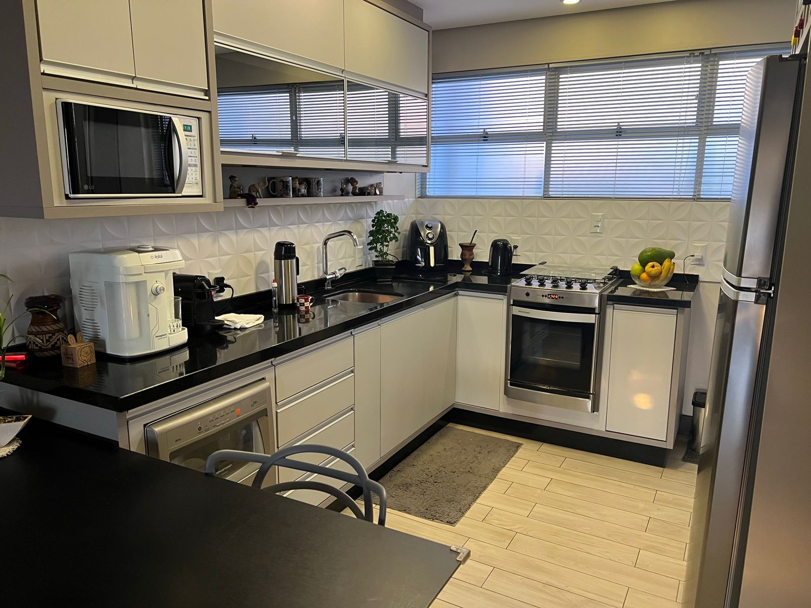 Imagem Apartamento com 3 Quartos à Venda, 135 m²em Canasvieiras - Florianópolis