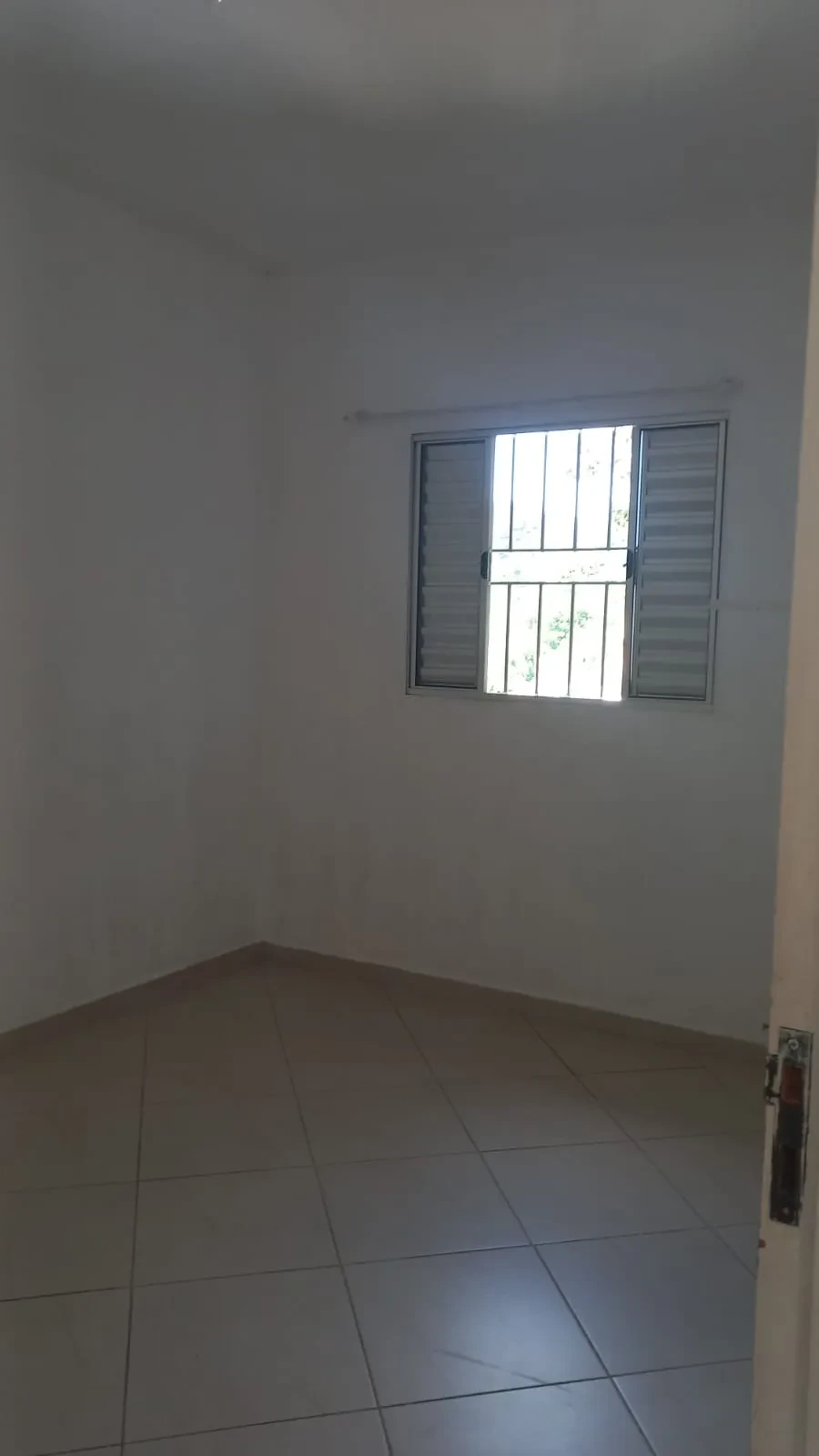 Imagem Casa com 1 Quarto para Alugar, 40 metro em Jardim Daysy - São Paulo