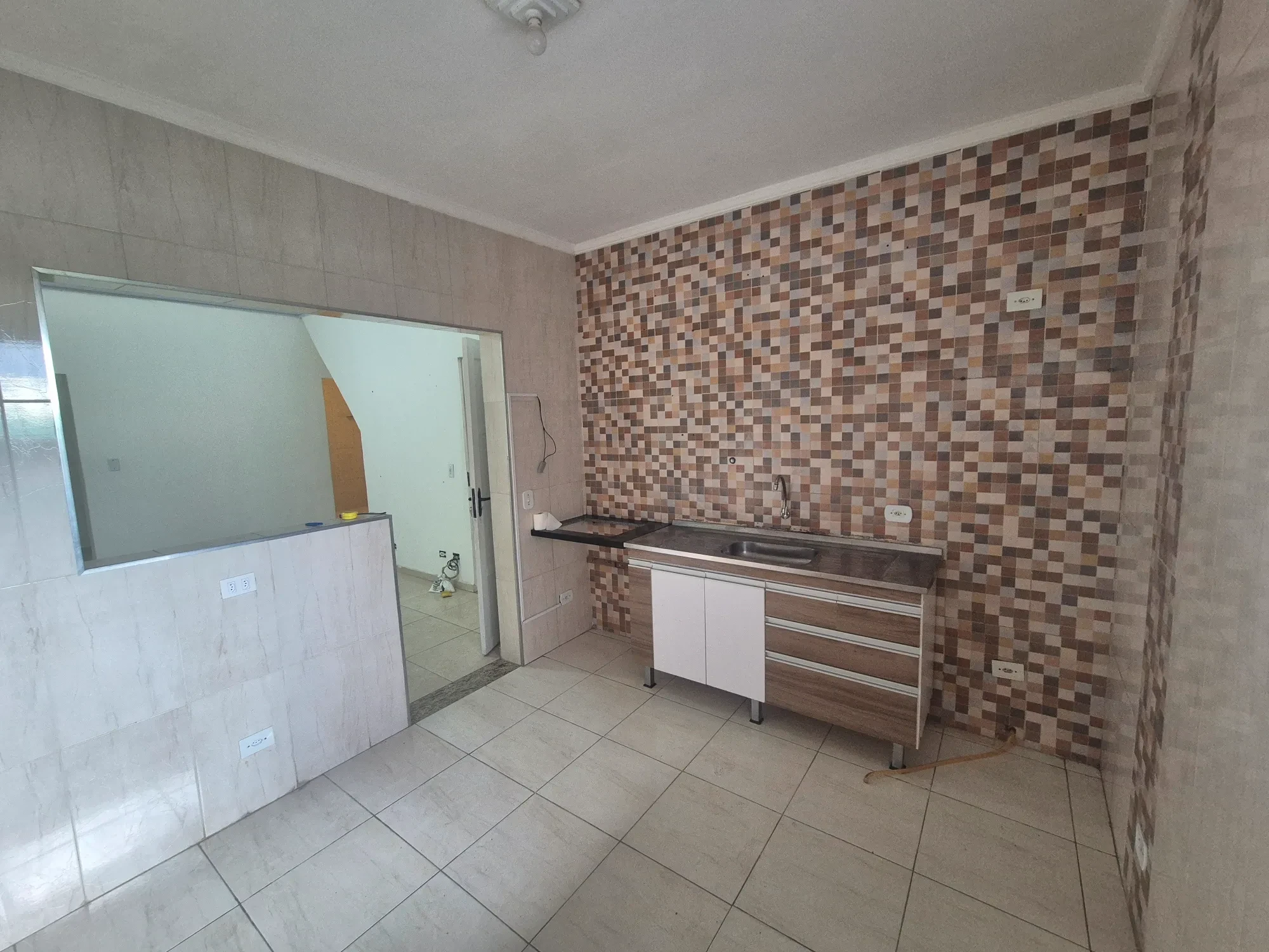 Imagem Casa com 2 Quartos para Alugar, 100 m² em Parque Pinheiros - Taboão da Serra
