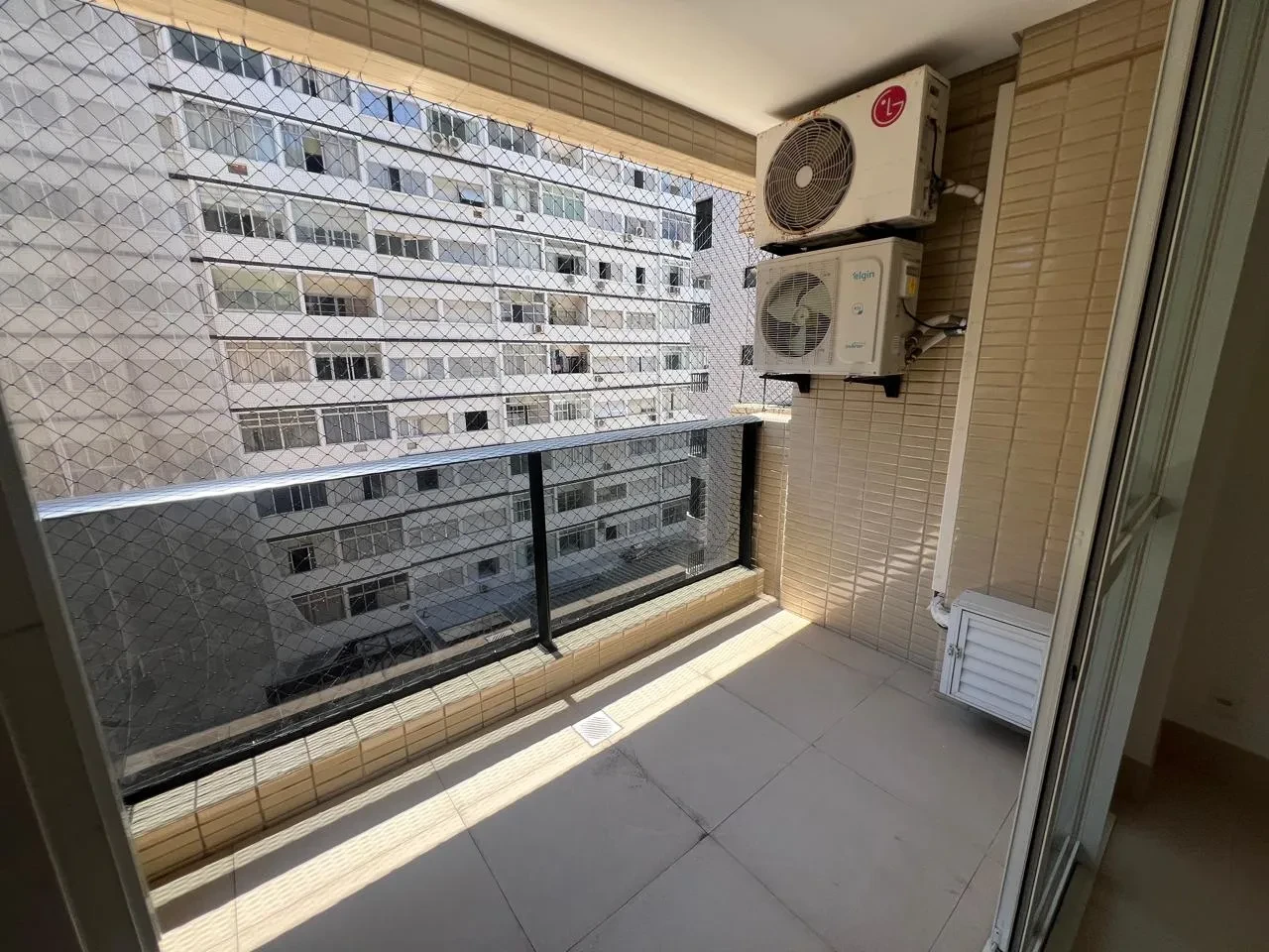 Imagem Apartamento com 2 Quartos à Venda, 98 metros em Gonzaga - Santos