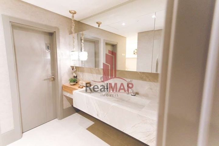 Imagem Apartamento com 3 Quartos à Venda, 121 m² em Kobrasol - São José