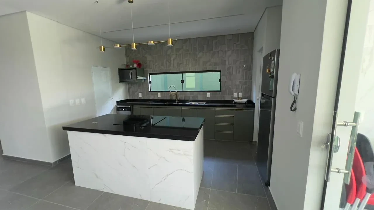 Imagem Casa com 3 Quartos à Venda, 262 m² em Cidade Alpha - Eusébio