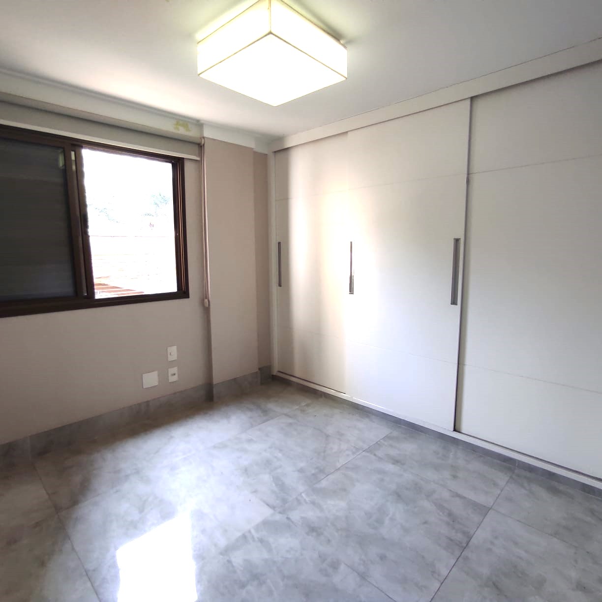 Imagem Apartamento com 4 Quartos à Venda, 138 m²em Lourdes - Belo Horizonte