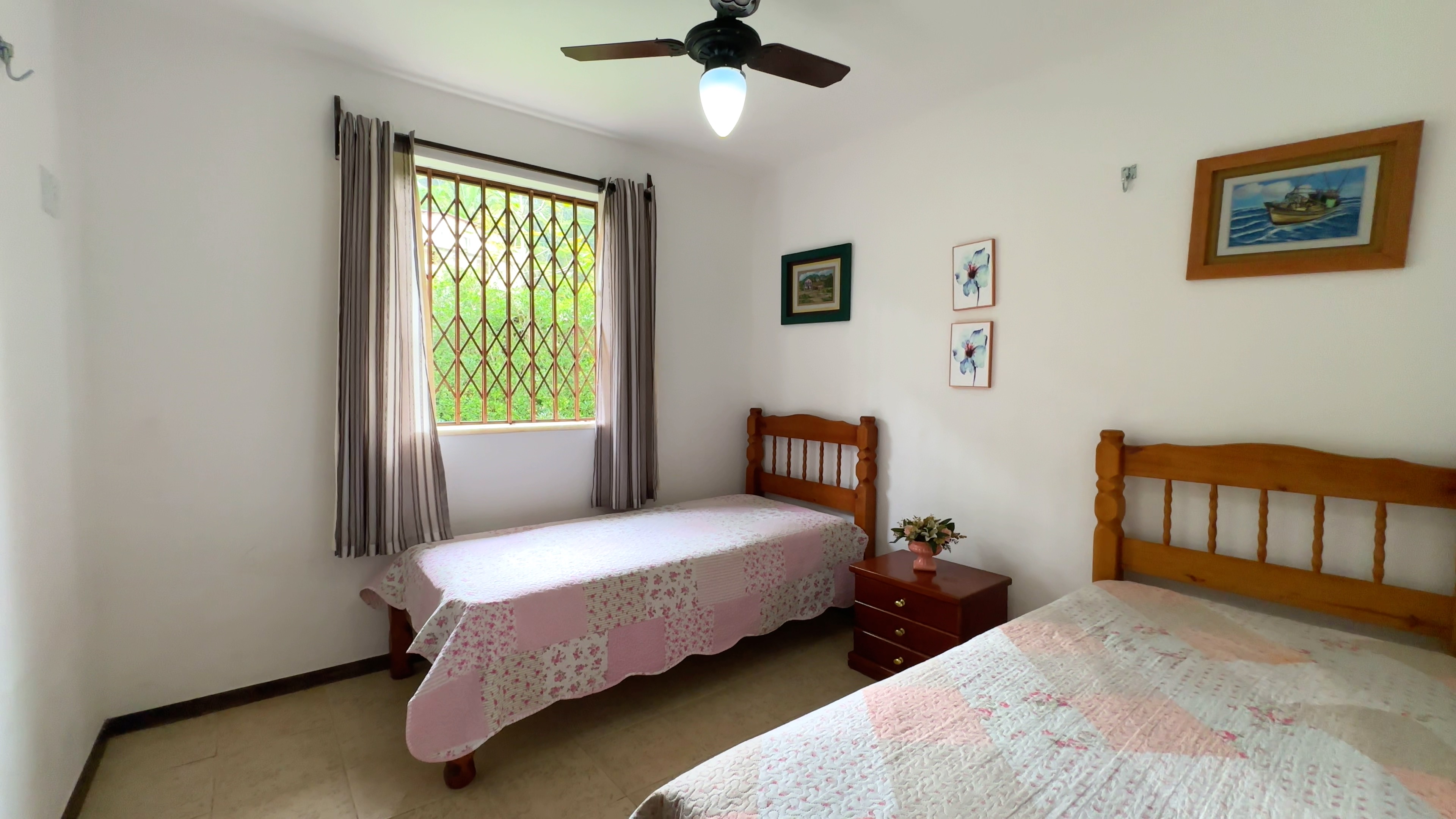 Foto do imóvel: Casa com 5 Quartos à Venda, 240 m² em Itaipava - Petrópolis